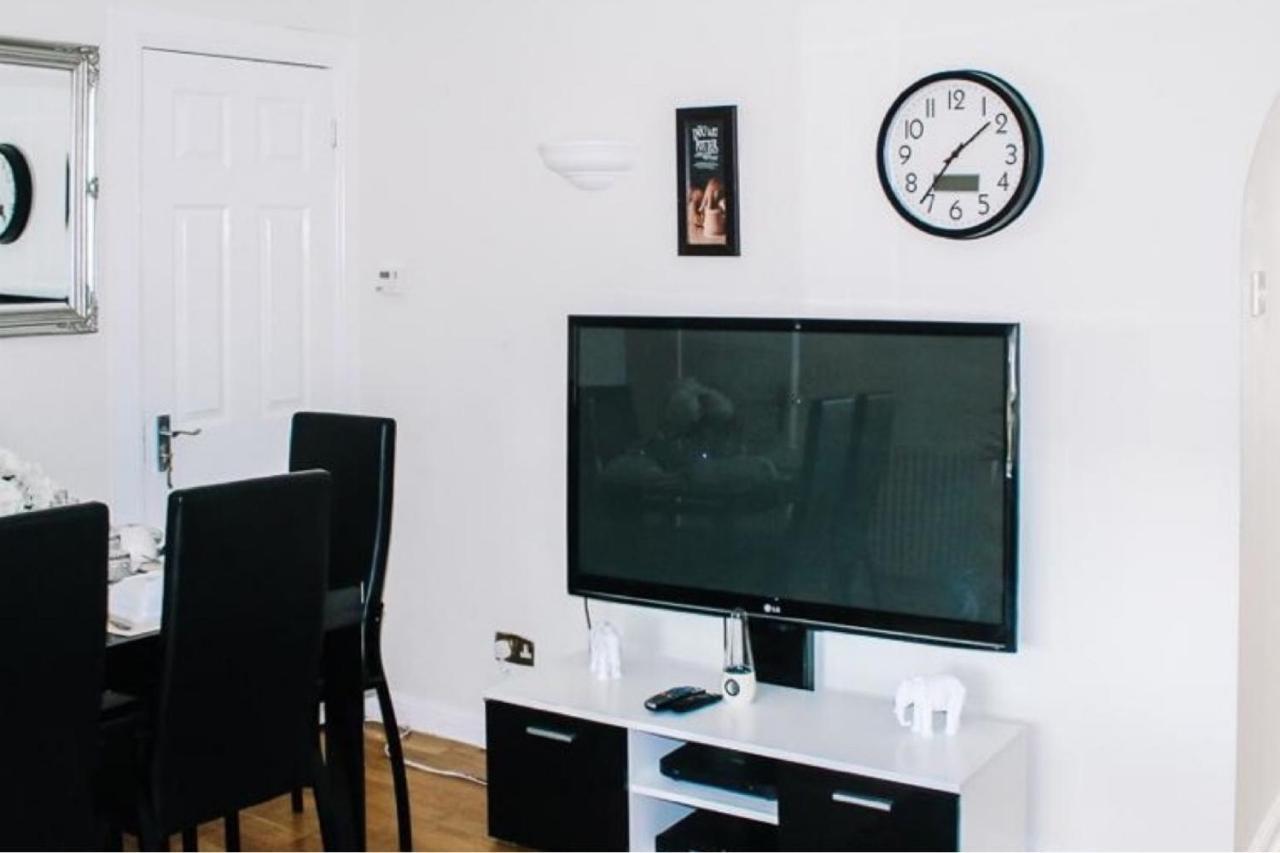 Home To Home Stay Apartment Glasgow Exterior foto